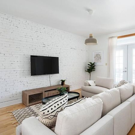 Chic Mile-End 3Br Getaway - Free Parking, Sleeps 8 Apartamento Montréal Exterior foto